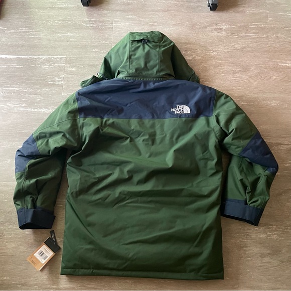 Sold NWT The North Face Men’s Coldworks Insulated Parka Jacket (green and blue) - Picture 5 of 13